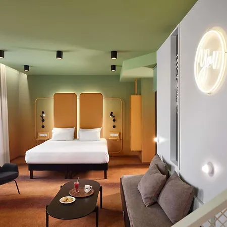 Hotel - Handwritten Collection