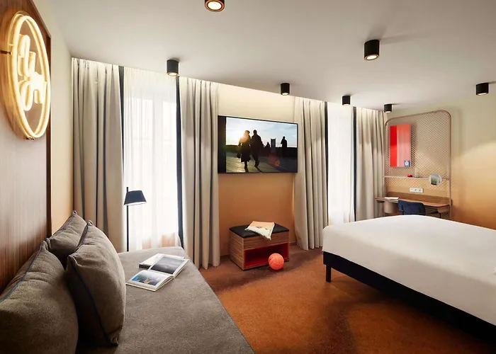 Hotell - Handwritten Collection