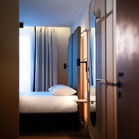 Are Hotel