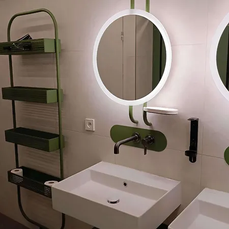Are Hotel 4*