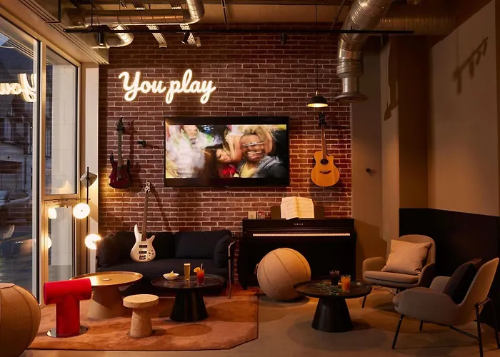 מלון - Handwritten Collection 4*